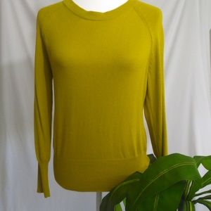 ✨Mossimo large petite adorable thin knit sweater✨!